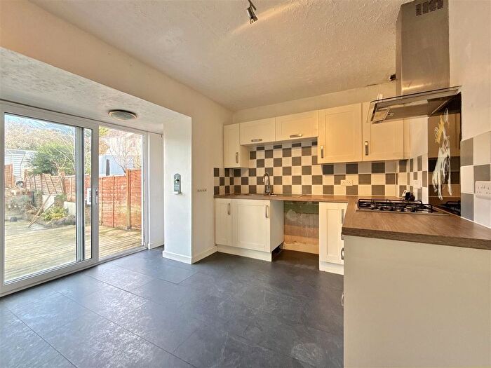 2 Bedroom Terraced House For Sale In Briseham Close, Brixham, TQ5