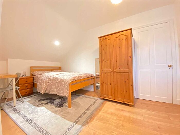 Studio To Rent In Broughton Road, West Ealing, W13