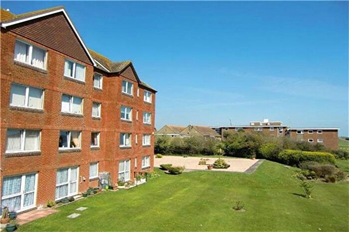 1 Bedroom Flat To Rent In Homelawn House, Bexhill-On-Sea, TN40