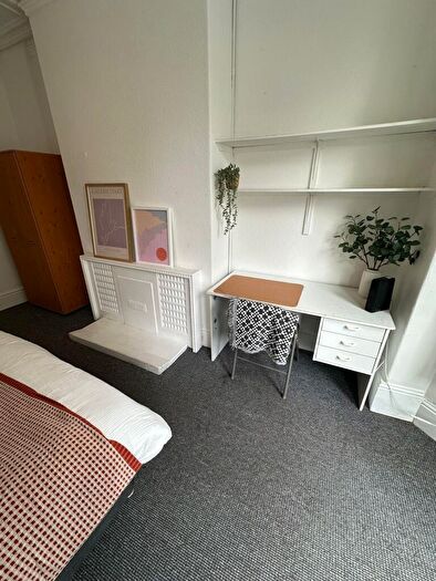 8 Bedroom House To Rent In Amherst Road, Manchester, M14