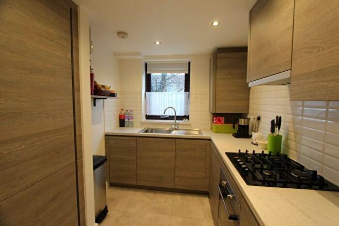 1 Bedroom Flat To Rent In Tamar Way, Tottenham, London, N17