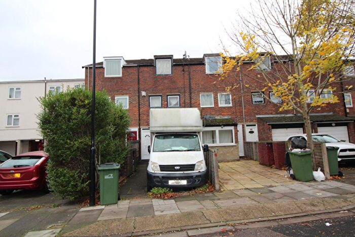 4 Bedroom Terraced House For Sale In Austen Close, Thamesmead, SE28
