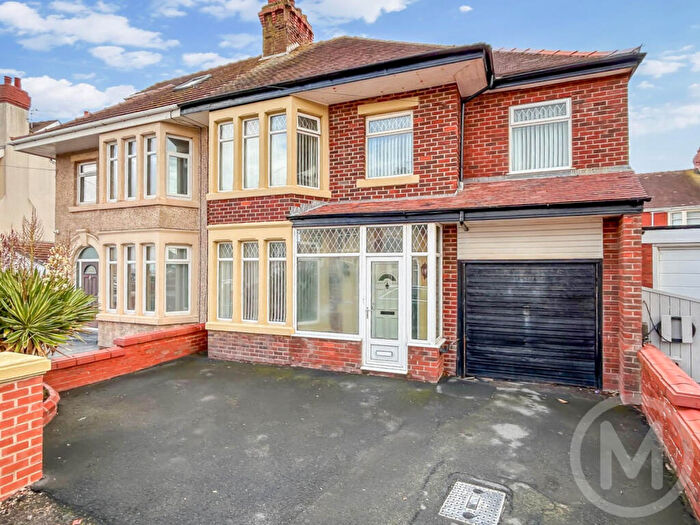 4 Bedroom Semi Detached House For Sale In Wilvere Drive, Norbreck, FY5