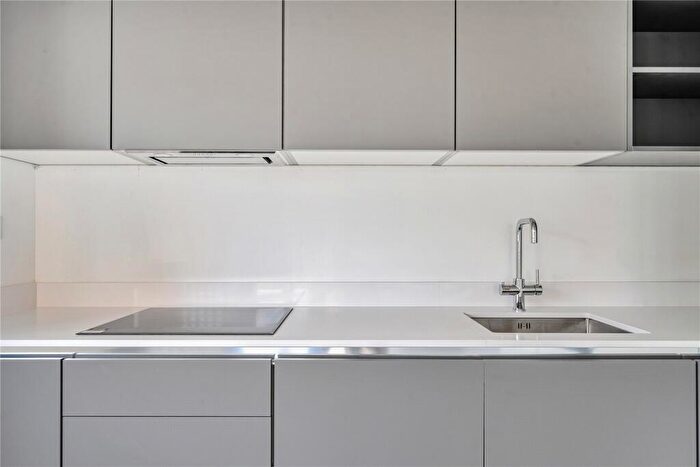 1 Bedroom Flat To Rent In Royal College Street, London, NW1