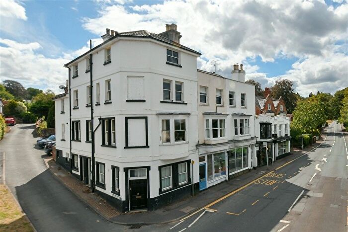 2 Bedroom Flat For Sale In Guildford Road, Westcott, Dorking, Surrey, RH4