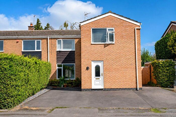 4 Bedroom Semi-Detached House For Sale In Wolfit Avenue, Balderton, NG24