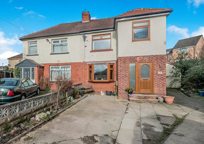 4 Bedroom Semi Detached House For Sale In Elm Grove, Gomersal, Cleckheaton, West Yorkshire, BD19