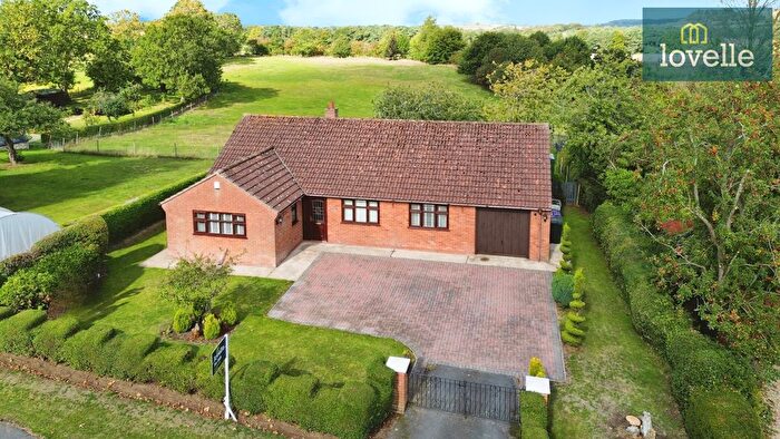4 Bedroom Bungalow For Sale In New Main Road, Scamblesby, LN11
