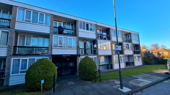 1 Bedroom Flat To Rent In Ashbourne Court, Ashbourne Close, Woodside Park, London, N12