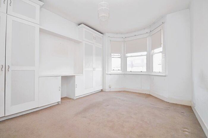 3 Bedroom Terraced House For Sale In Seaforth Avenue, Motspur Park, KT3