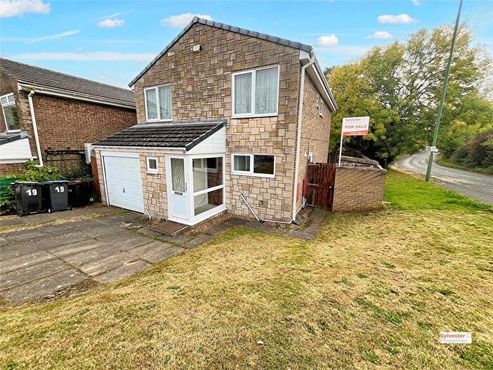 4 Bedroom Detached House For Sale In The Paddock, Tanfield Lea, DH9