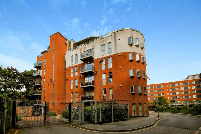 2 Bedroom Apartment To Rent In Millwright Street, Leeds, LS2
