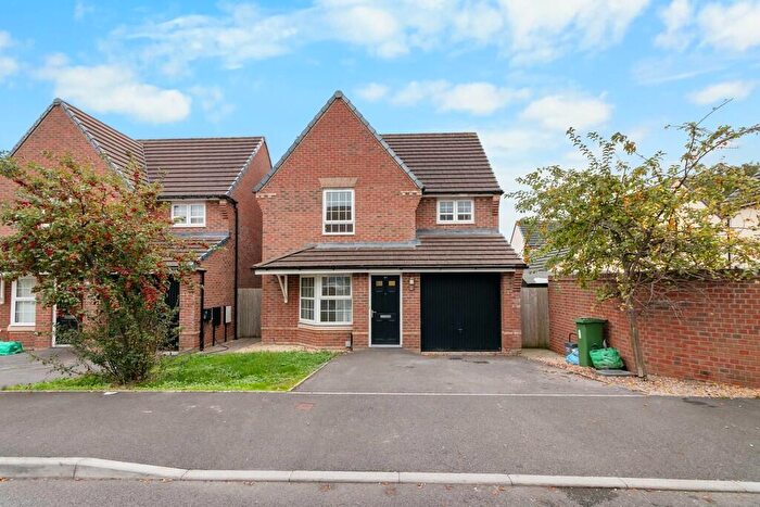 3 Bedroom Detached House For Sale In Rhodfa'r Morwydd, Penarth, CF64