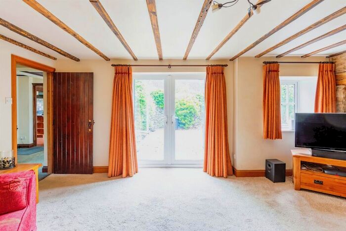 4 Bedroom Detached House For Sale In Church Lane, Great Doddington, NN29