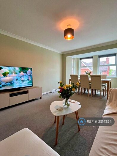 2 Bedroom Flat To Rent In Beggarwood, Beggarwood, Basingstoke, RG22