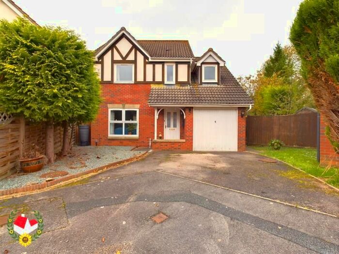4 Bedroom Detached House To Rent In Highclere Road, Quedgeley, Gloucester, GL2