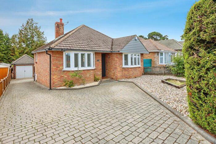 3 Bedroom Bungalow For Sale In Hull Way, Bournemouth, Dorset, BH11