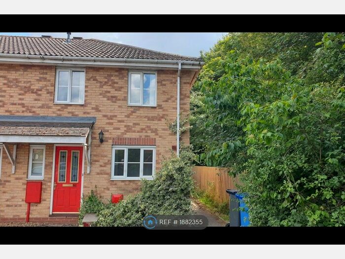 3 Bedroom End Of Terrace House To Rent In Merrivale Close, Kettering, NN15