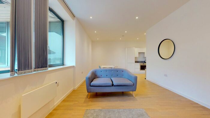 1 Bedroom Flat To Rent In Riverbank Way, Brentford, TW8