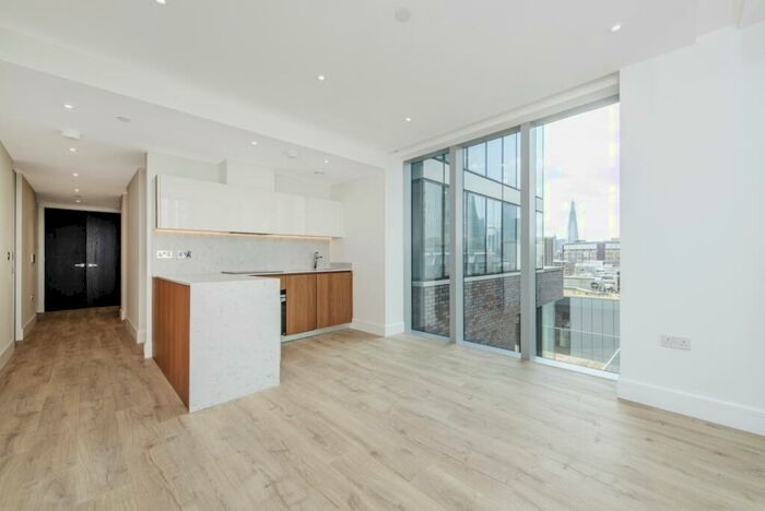 1 Bedroom Flat To Rent In Piazza Walk London, E1