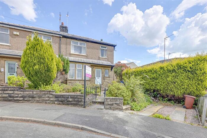 3 Bedroom Semi-Detached House For Sale In Park Crescent, Haslingden, Rossendale, BB4