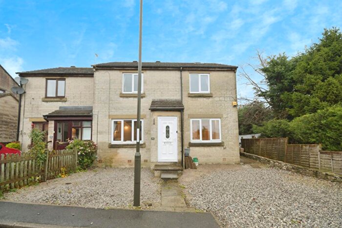 4 Bedroom Semi-Detached House For Sale In Monks Dale Close, Tideswell, Buxton, SK17