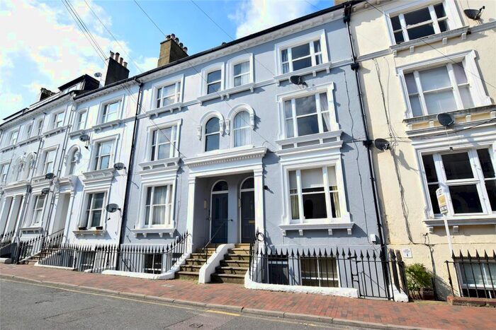 1 Bedroom Flat To Rent In Dudley Road, Tunbridge Wells, Kent, TN1