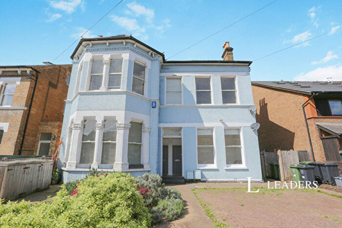 3 Bedroom Flat To Rent In Sunderland Road, SE23