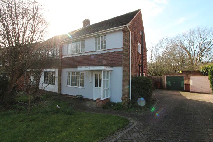 3 Bedroom Semi-Detached House To Rent In Sharfleet Drive, Rochester, ME2