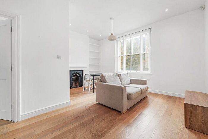 3 Bedroom Flat For Sale In Coldharbour Lane, SW9