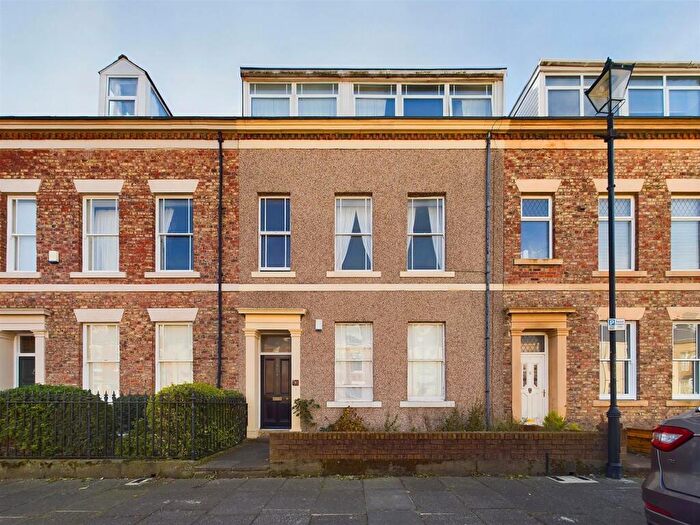 4 Bedroom Maisonette For Sale In Prudhoe Terrace, Tynemouth, NE30