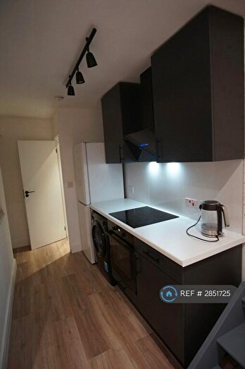 2 Bedroom Terraced House To Rent In Thorn Grove, Manchester, M14