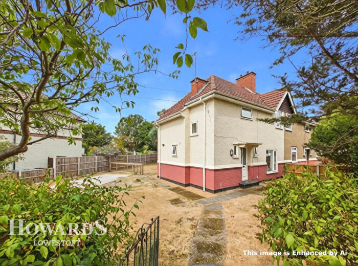 3 Bedroom Semi-Detached House For Sale In Kirkley Gardens, Lowestoft, NR33