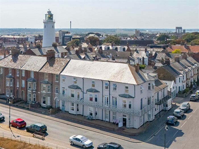 2 Bedroom Apartment For Sale In North Parade, Southwold, IP18