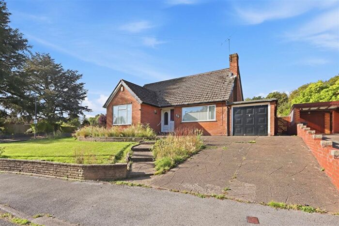 4 Bedroom Detached Bungalow For Sale In Mendip Crescent, Loundsley Green, Chesterfield, S40