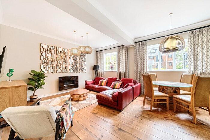 2 Bedroom Apartment To Rent In Abbey Mill Lane St. Albans, AL3