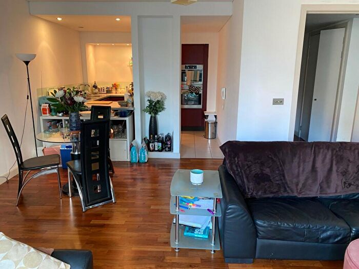 2 Bedroom Flat To Rent In Leftbank, Manchester, M3