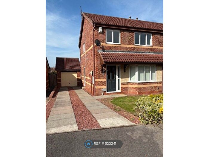 3 Bedroom Semi-Detached House To Rent In Barnard Close, Bedlington, NE22