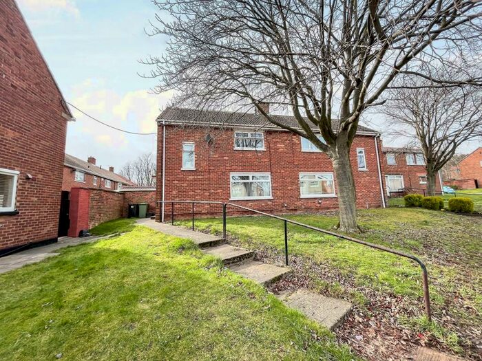 3 Bedroom Semi-Detached House To Rent In Neville Road, Peterlee, Durham, SR8
