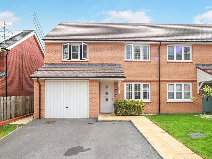 3 Bedroom Semi Detached House For Sale In Cwrt Yr Hendre, Caerphilly, CF83