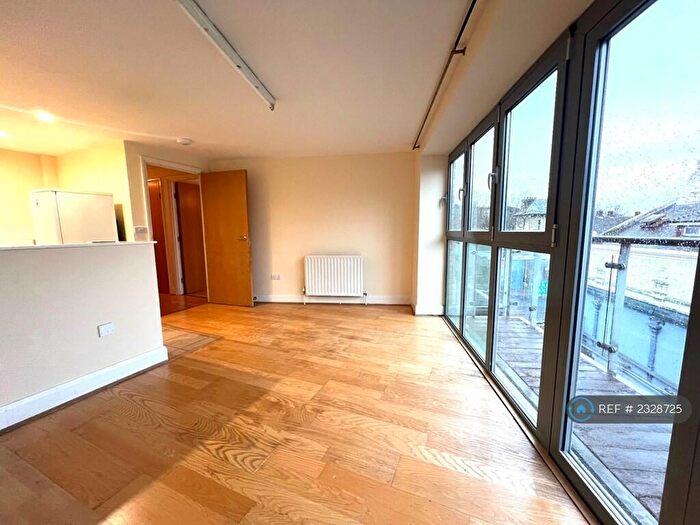 1 Bedroom Flat To Rent In Lee High Road, London, SE13