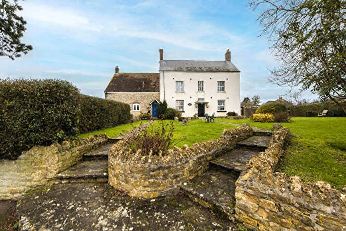 1 Bedroom Flat For Sale In West Stour, Gillingham, SP8