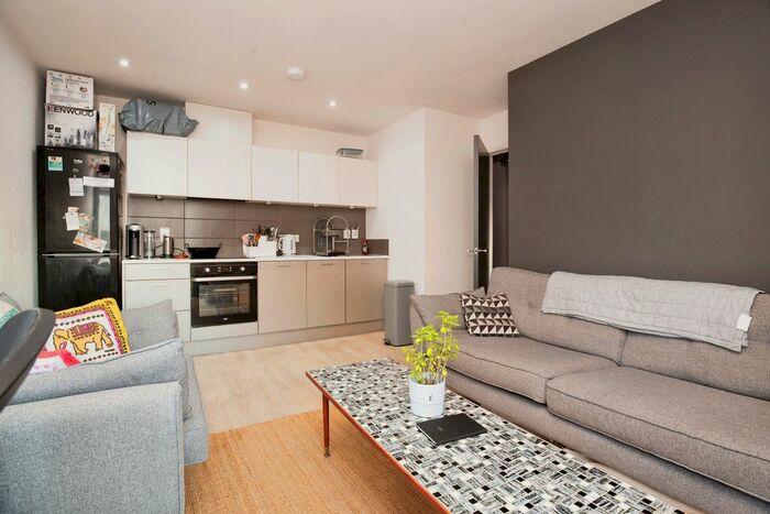 1 Bedroom Flat To Rent In Bute Street, Cardiff, CF10