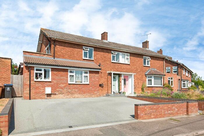 4 Bedroom Semi-Detached House For Sale In Thatchers End, Hitchin, Hertfordshire, SG4