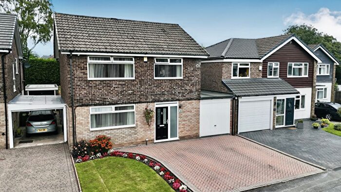 4 Bedroom Detached House For Sale In Willow Bank, Cheadle Hulme, SK8