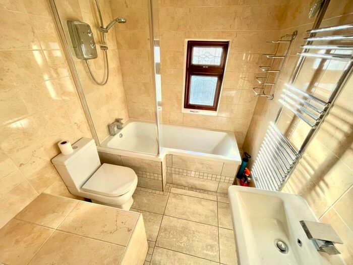 3 Bedroom House To Rent In , Hutton, CM13