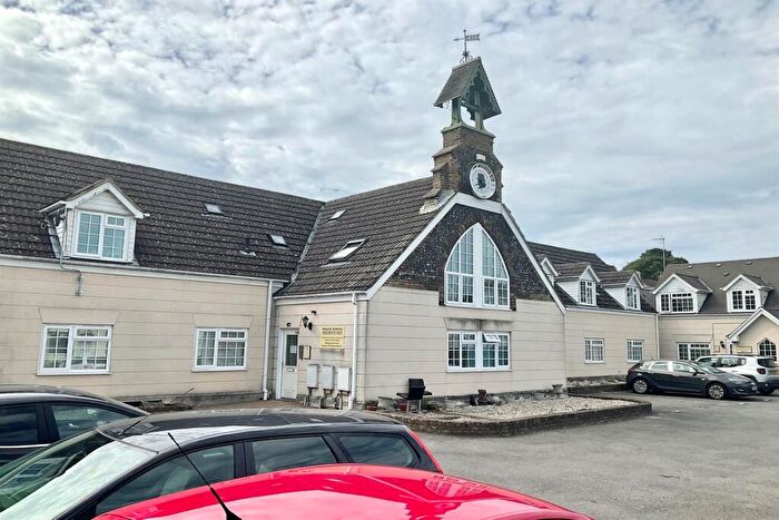 Flat To Rent In Churchill Court, CT17