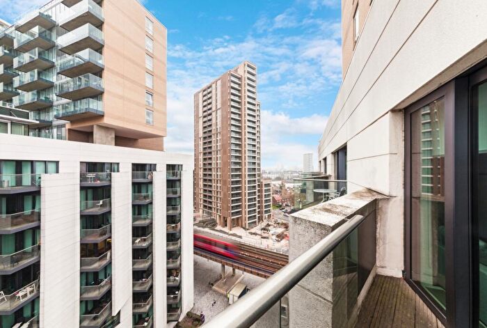 1 Bedroom Flat To Rent In Baltimore Wharf, Canary Wharf, London, E14