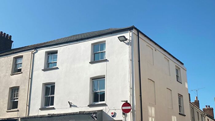 2 Bedroom Flat To Rent In Fore Street, Great Torrington, EX38