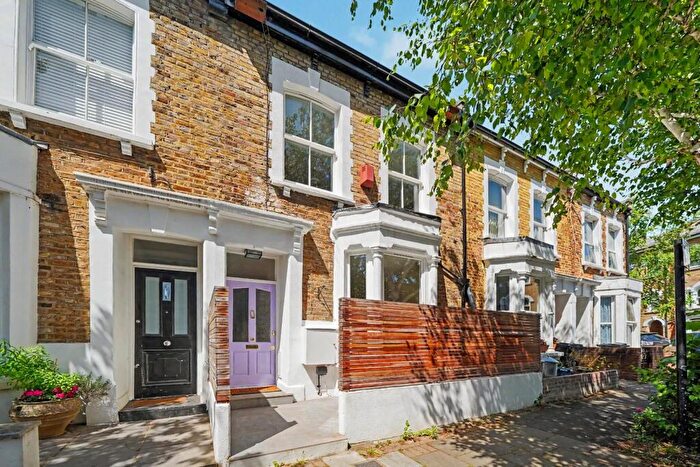 4 Bedroom Terraced House For Sale In Hawksley Road, London, N16